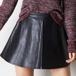 AEO Faux Leather Mid-Rise Skater Skirt